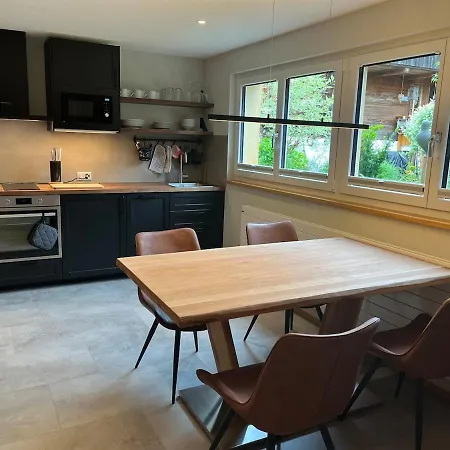 Mountain Homes -base Camp * Bönigen