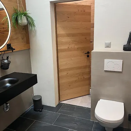 Mountain Homes -base Camp Bonigen